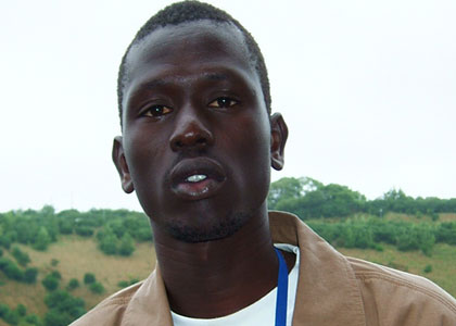 Un enfant soldat rape la vie